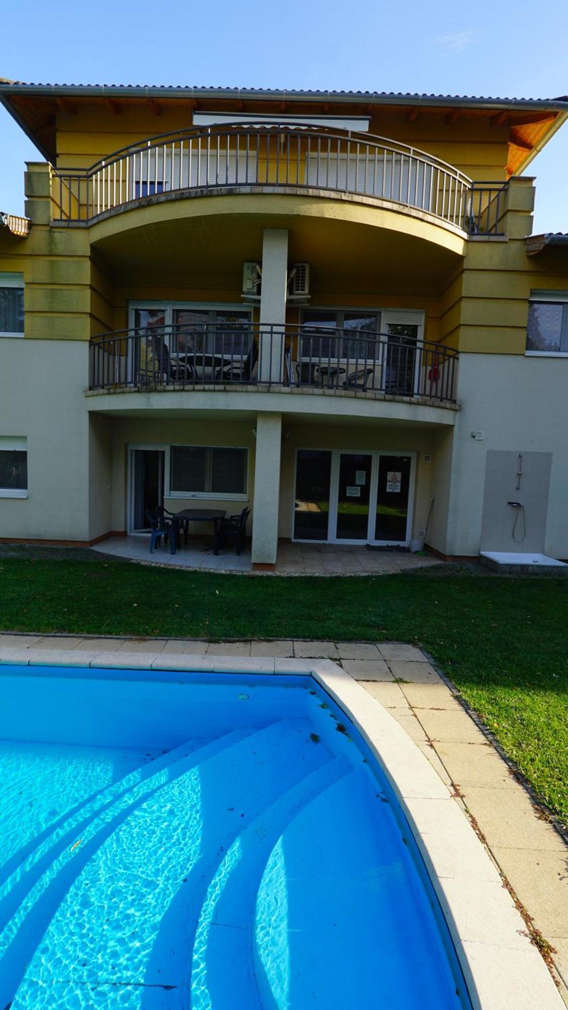 Yellow Sun Apartman Siofok Exterior photo